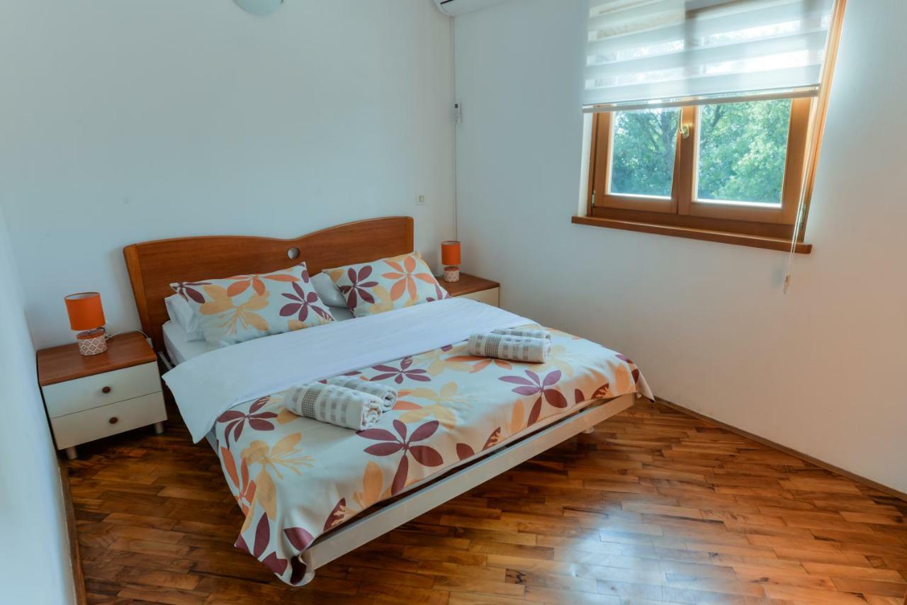 Lumbre Apartment Tar-Vabriga Εξωτερικό φωτογραφία